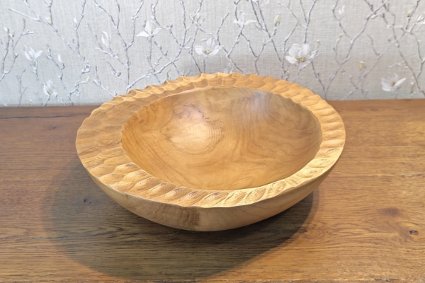 Picture of 650-030 Solid Teak Wood Bowl (30cmx30cm)